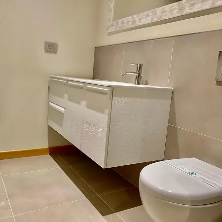 Casa Lagrange - Elegant In The Heart Of Centre With Parking By A Porter דירה