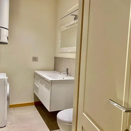 Casa Lagrange - Elegant In The Heart Of Centre With Parking By A Porter דירה