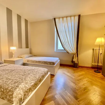 Casa Lagrange - Elegant In The Heart Of Centre With Parking By A Porter דירה *