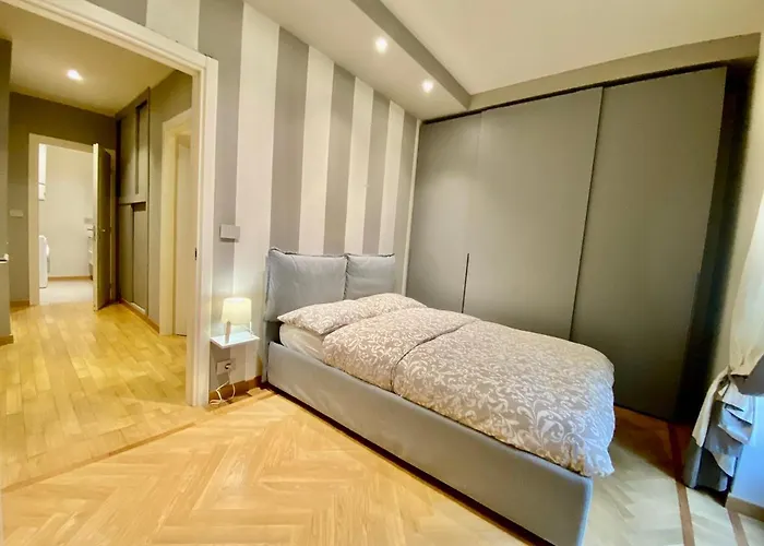 Casa Lagrange - Elegant Apt In The Hurt Of Centre With Parking By Home A Porter Apartment Turin