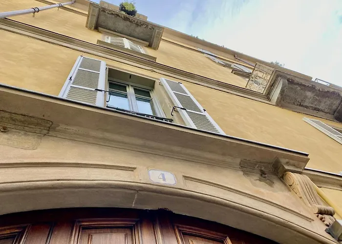 Casa Lagrange - Elegant Apt In The Hurt Of Centre With Parking By Home A Porter Apartment *