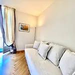 Casa Lagrange - Elegant In The Hurt Of Centre With Parking By A Porter
