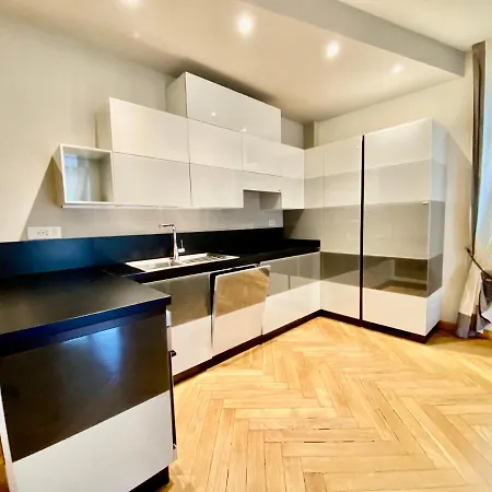 아파트 Casa Lagrange - Cozy & Elegant In The Hurt Of Centre *